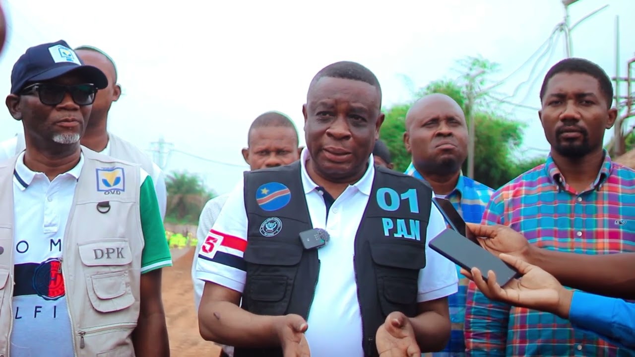 BANDUNDU : Le Gouverneur Philippe AKAMITUNA Sur terrain pour accélérer la modernisation de la voirie