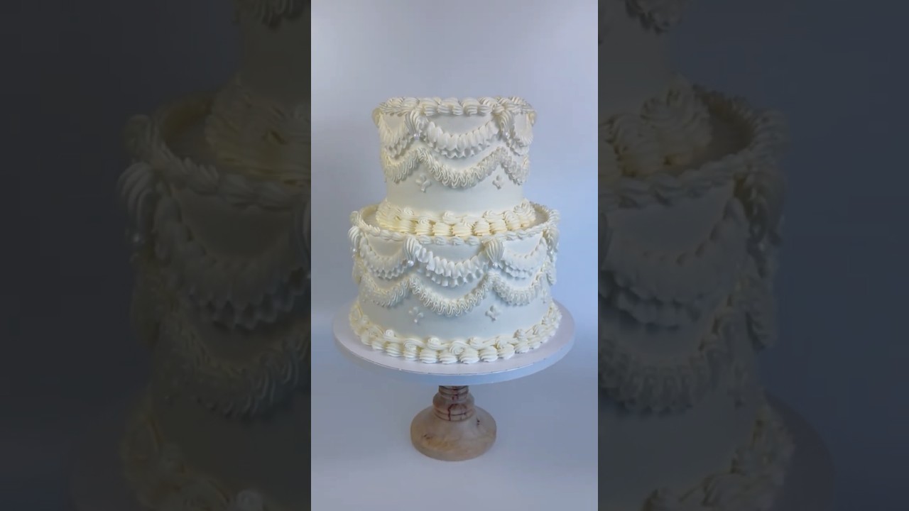 The last of the 3 almost matching wedding cakes #cakedesign #weddingcake #wedding #cake #bakery