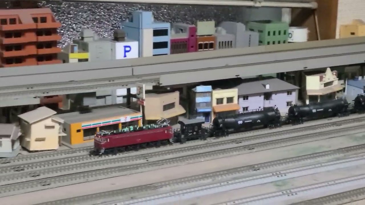 EF70とタキ64000の12連