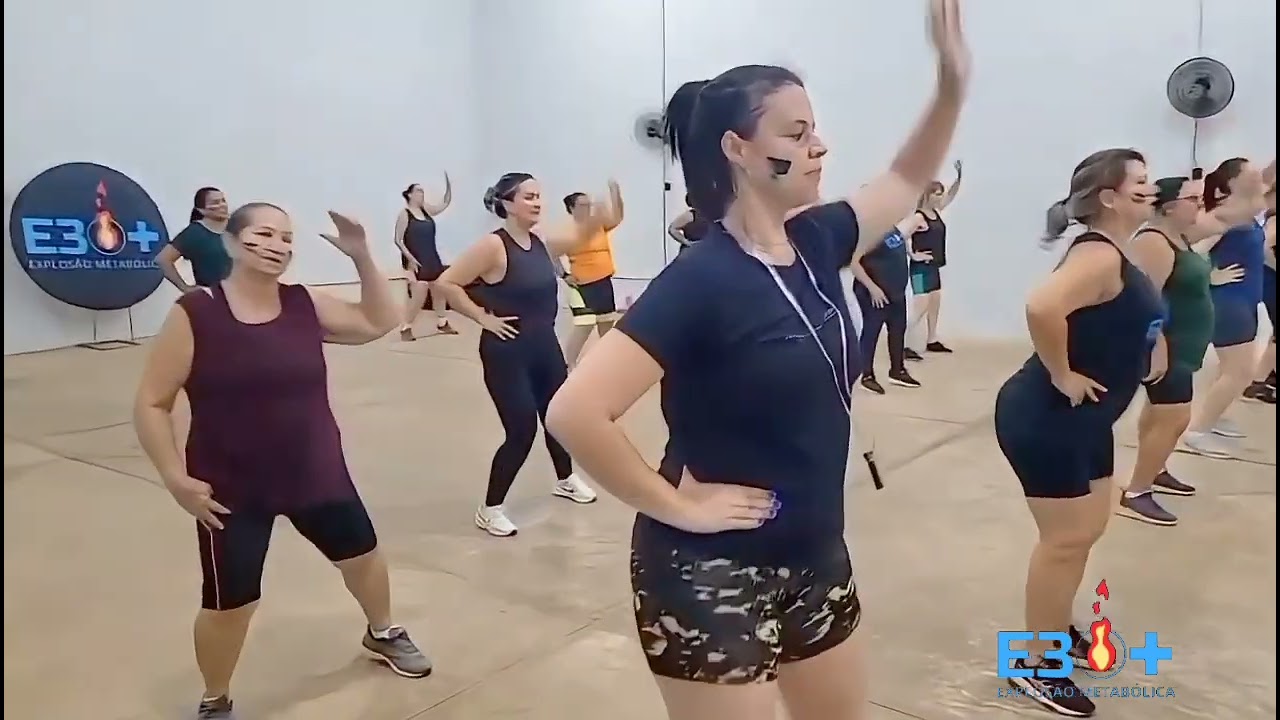 Essa Dança Está Secando Barriga de Mulheres 30+ (Sem Academia)
