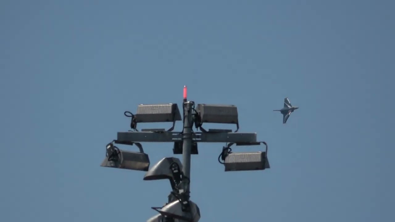 Paris Airshow 2023 - Fighter Jet Takeoff, Flyby and Display