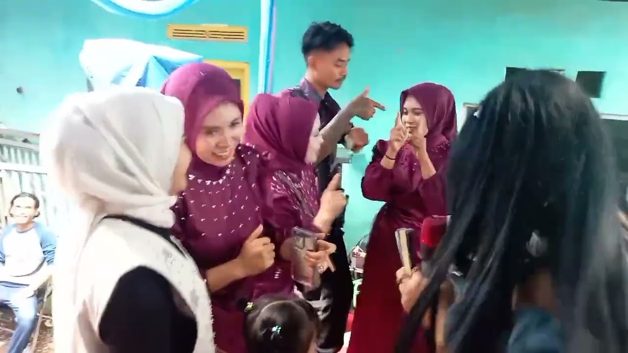 Di gerong Ririn .retna pernikahan Ridwan & Cici kmp sukamandi