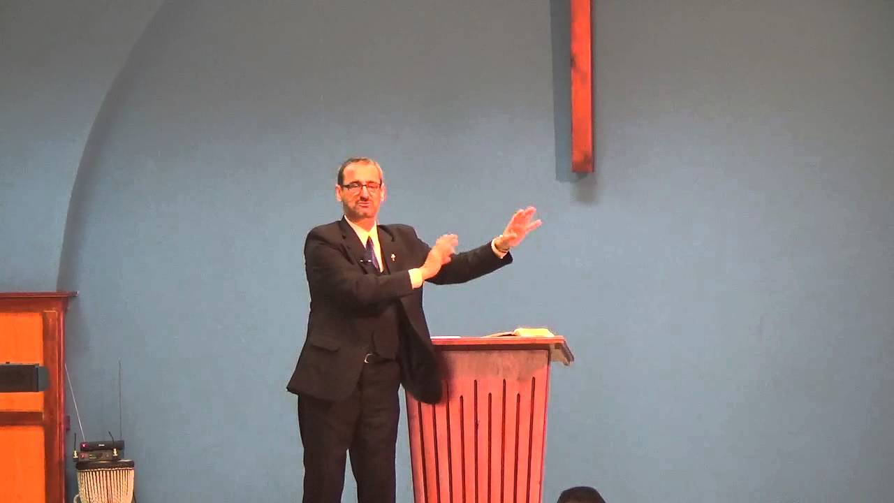 Pr. Nicolás García, El bautismo