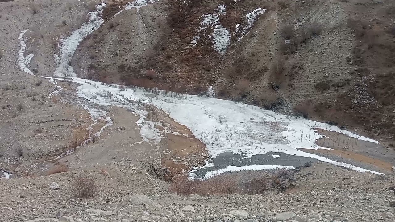 Winter freezes everything|| waterfall || mountainous life 