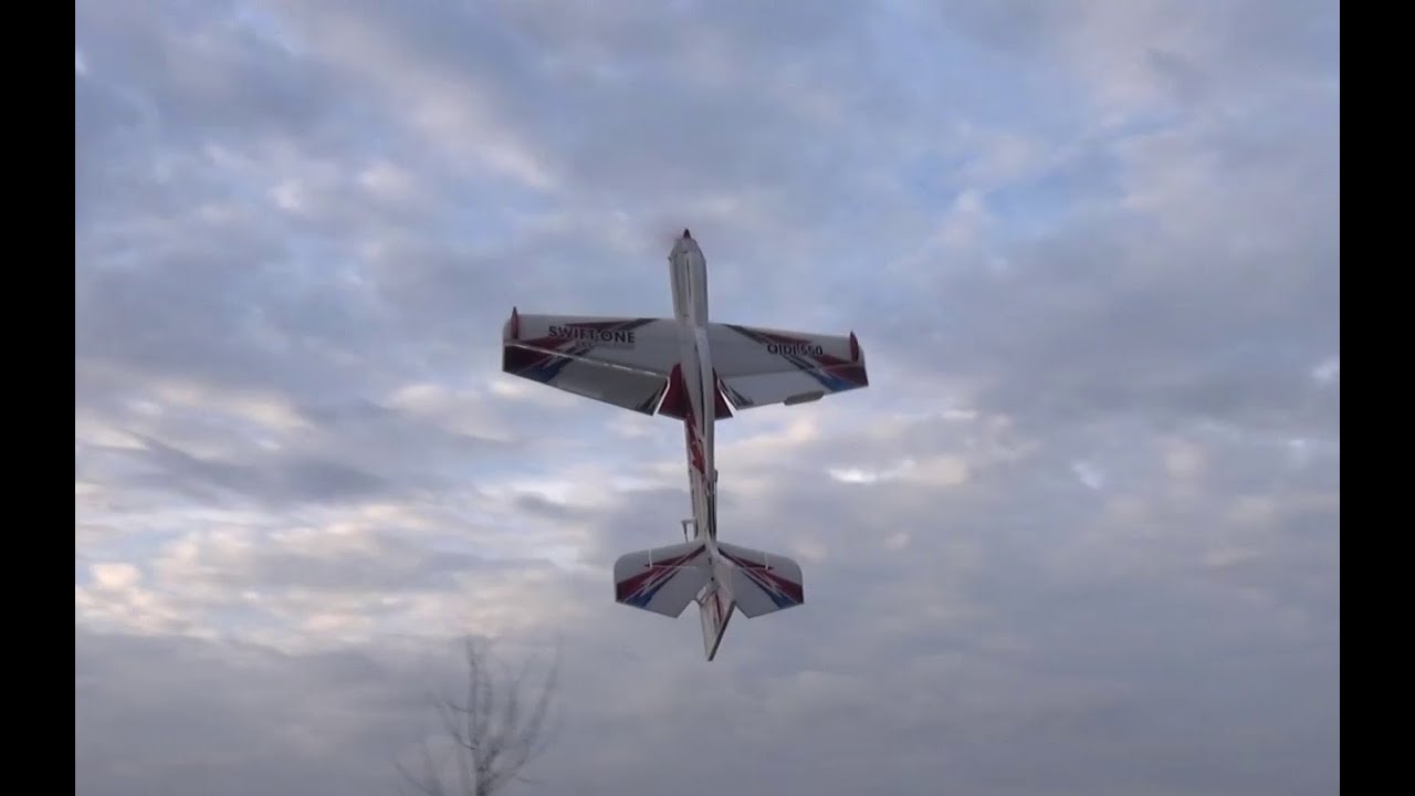 Крутим петли на Swift One QIDI 550 RC.