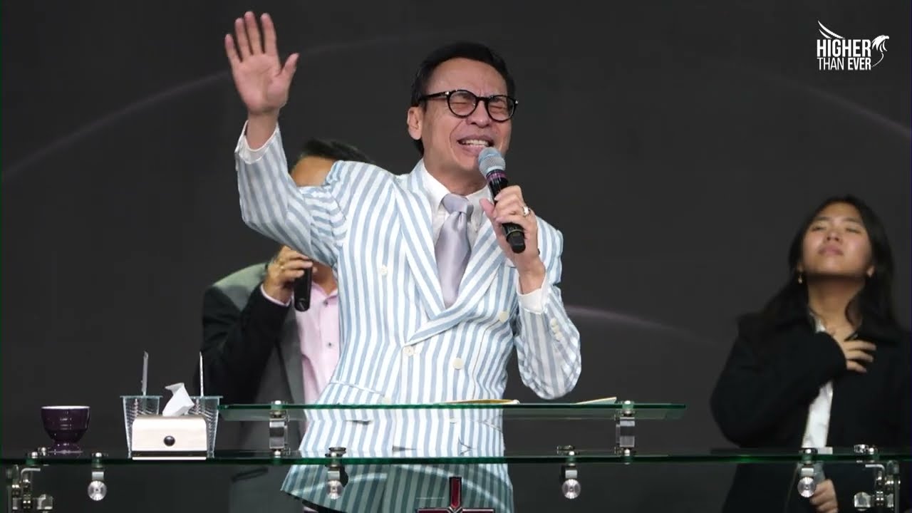 Here Comes The Glory // YAHWEH SE MANIFESTARA Medley // Live At HTE CHURCH