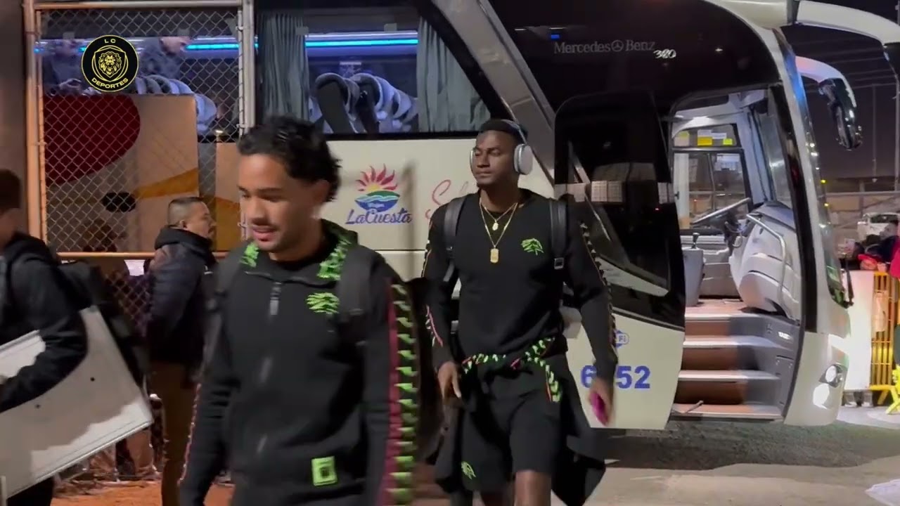 Llegada de los Bravos al Estadio Benito Juárez en la jornada 2