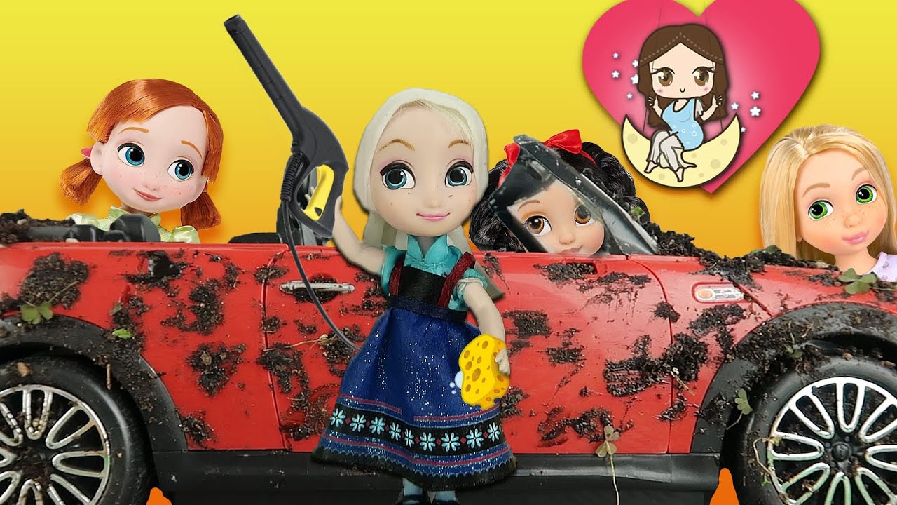 ELSA and ANNA Washing All The Kingdom's Cars | Disney Princesses