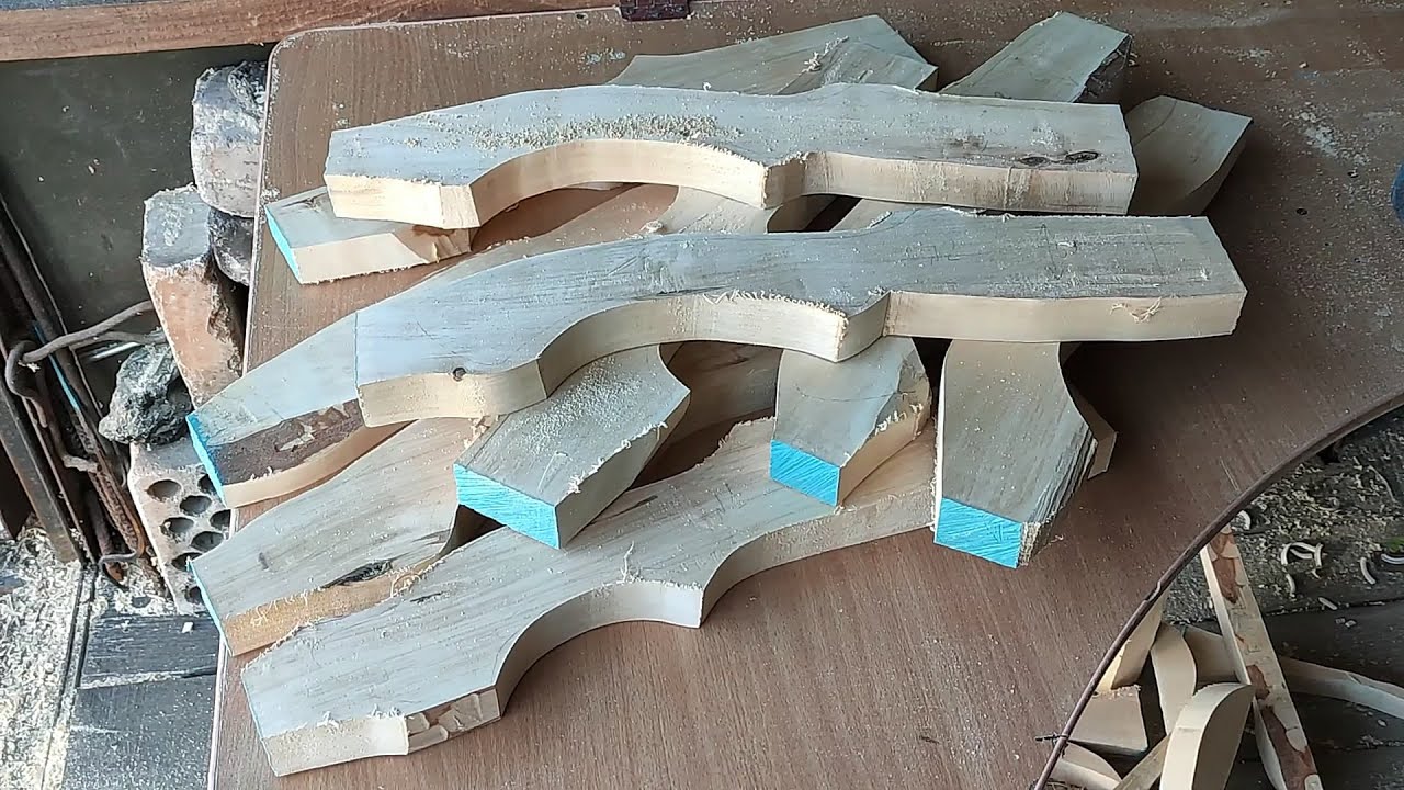 Топорищ много не бывает / A drawing on an Ax