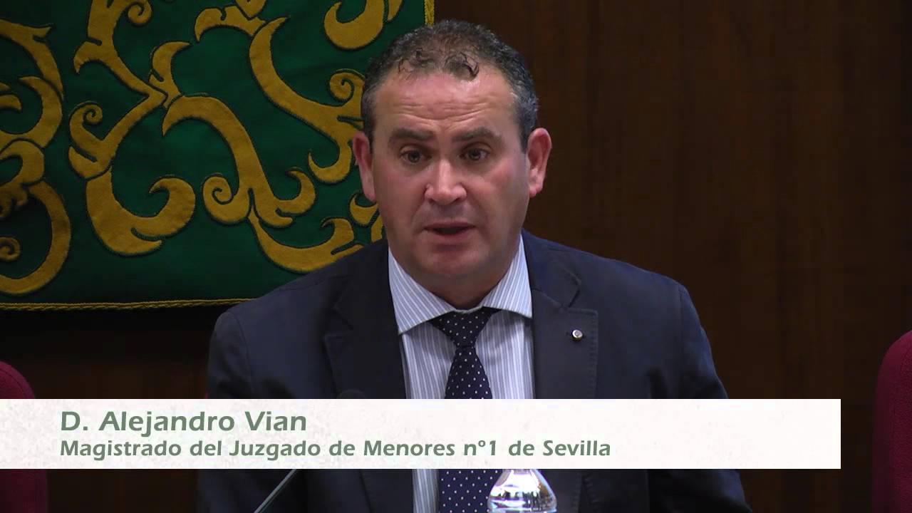1ª Mesa Redonda: “Menores infractores: Aspectos claves y retos de futuro”