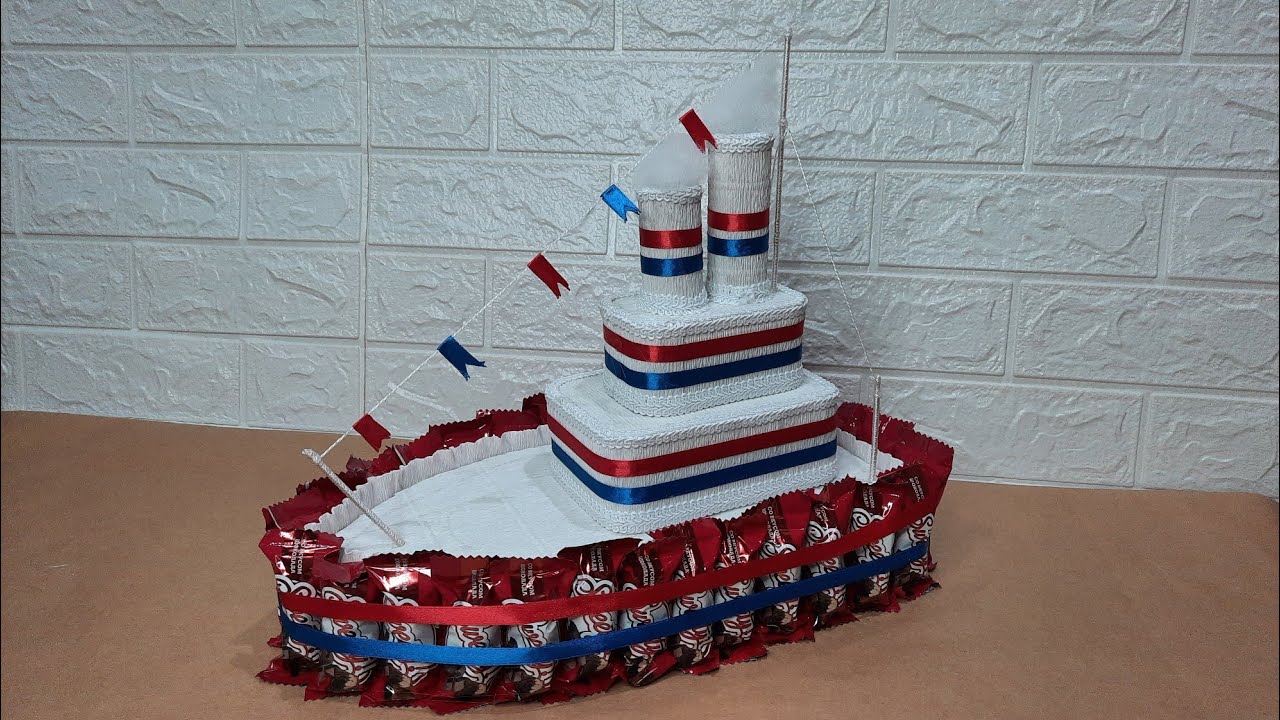 Корабль из конфет. Подарок на 23 февраля.