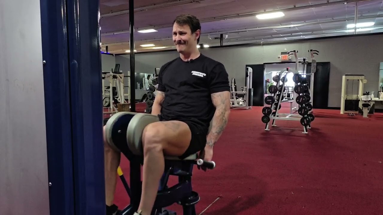 I Used Baby Food as Pre-Workout… Then Trained Leg Day | Squats & Calves
