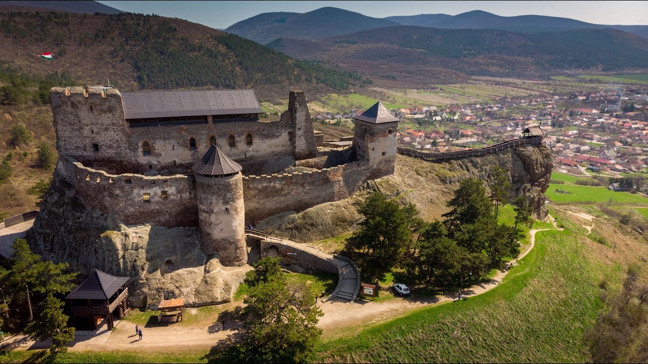 Boldogkő Castle /  Boldogkői Vár - Hungary 4K