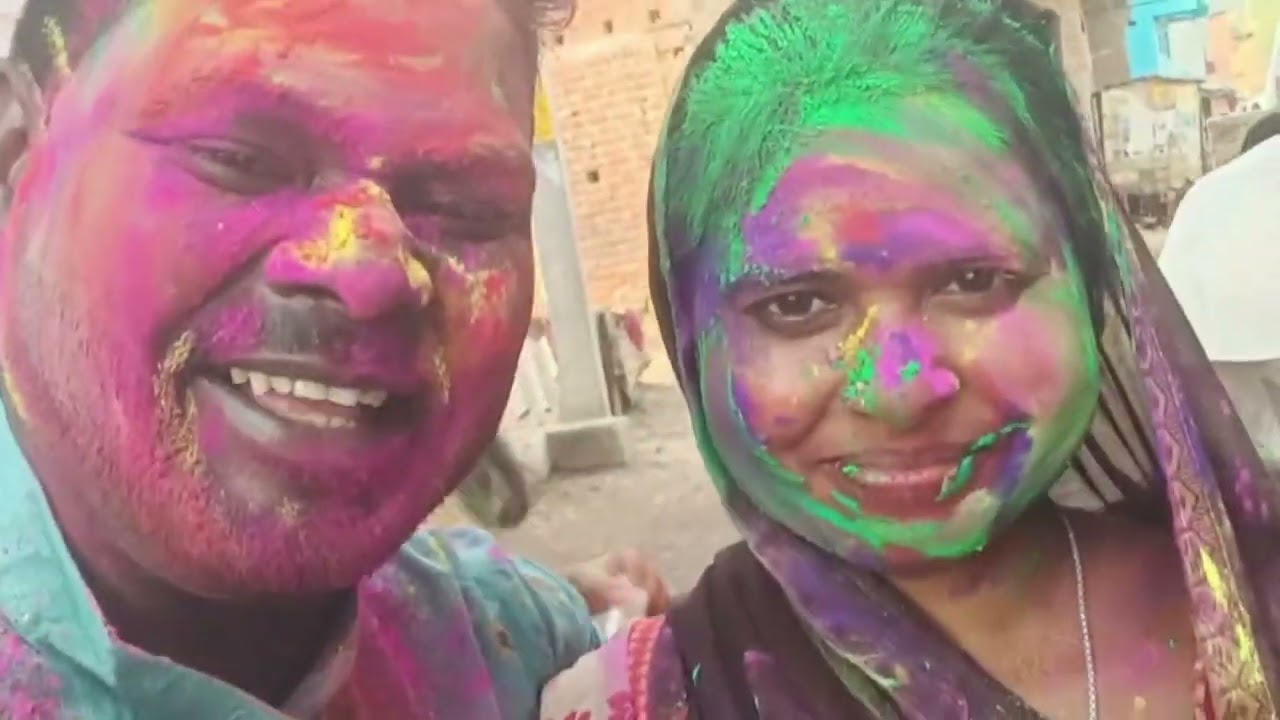 मन मंजू भवन मै होली उत्सव मनाते हुए🌹