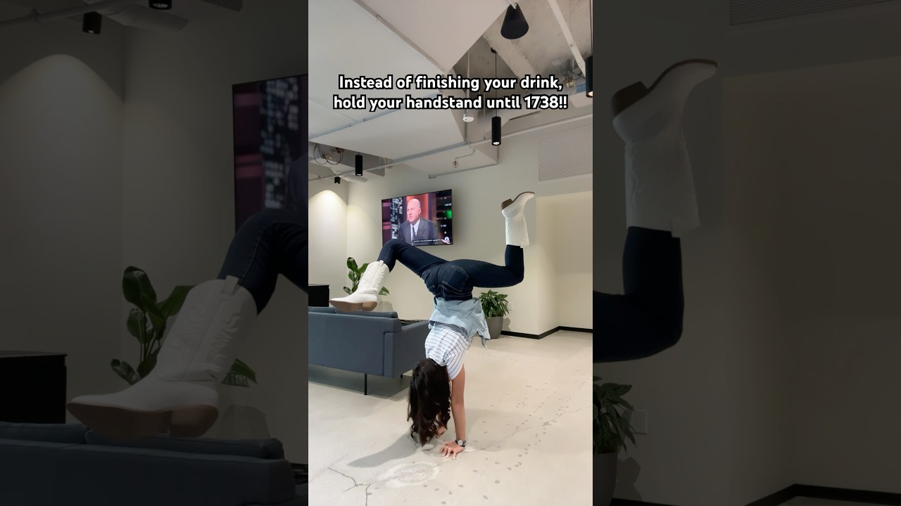 Whoever can do a handstand, try this and tag me!! 😆💗 #fypシ゚  #gymnast #challenge #travel #viral