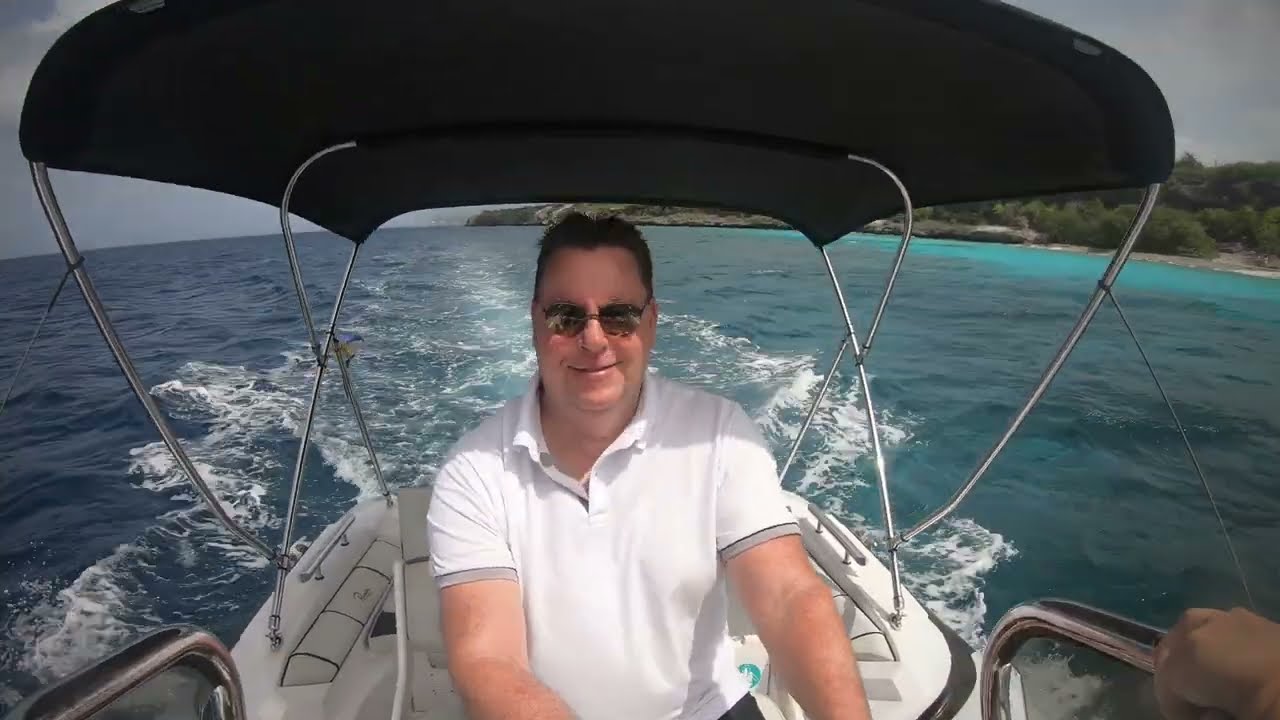 Nice trip with the rental boat coast Bonaire.