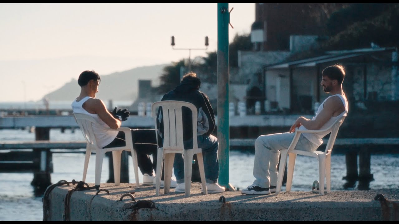Junge Arbeiter - Jacke von Kuzeng (Official Video)