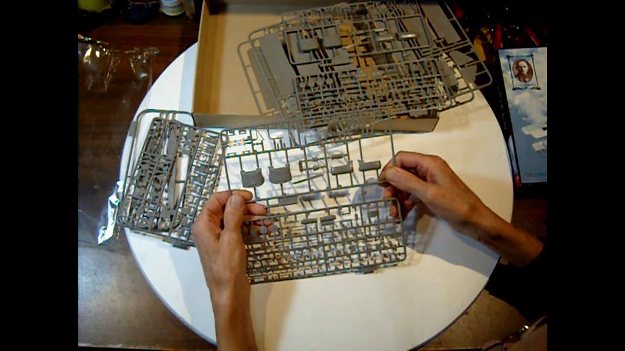 Model Kit Review, 1/72 scale Gotha Bomber