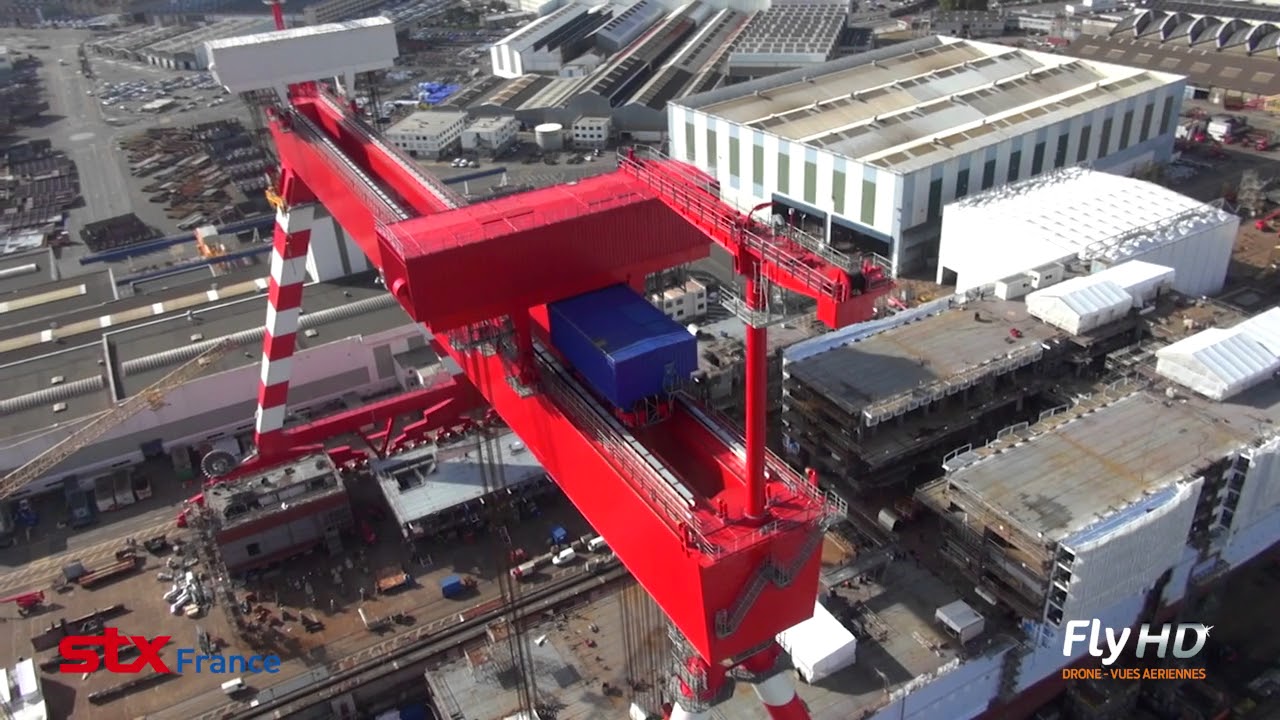 Reportage en vue aérienne des chantiers navals de Saint Nazaire