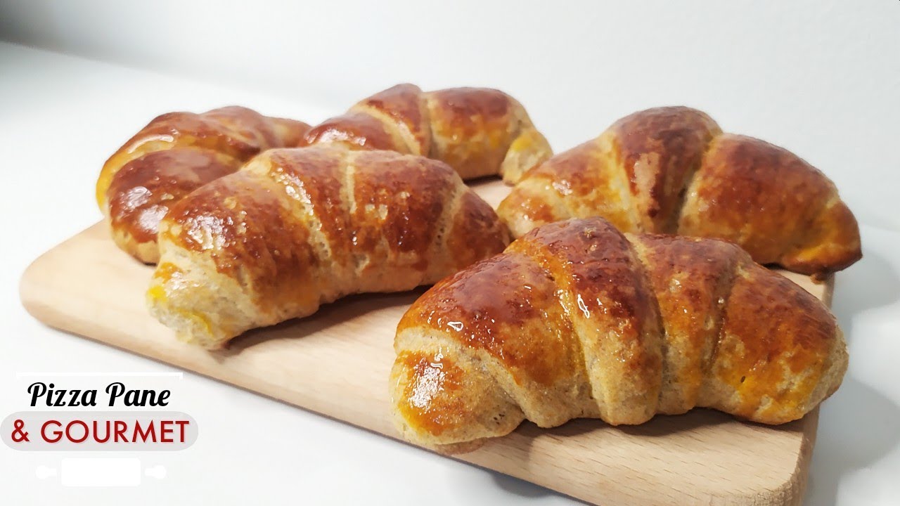 CORNETTI BRIOCHE INTEGRALI AL MIELE - RICETTA SEMPLICE E VELOCE