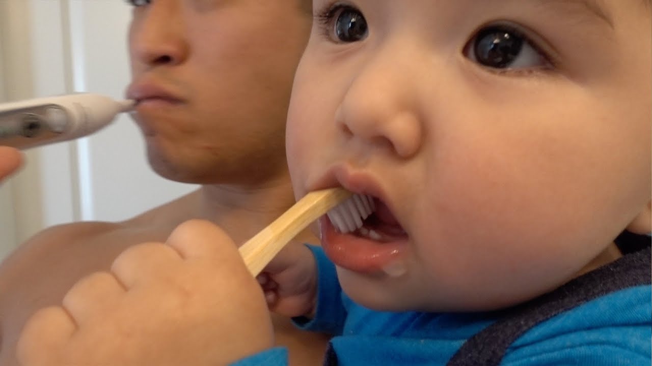 Taika Can Brush His Own Teeth!
