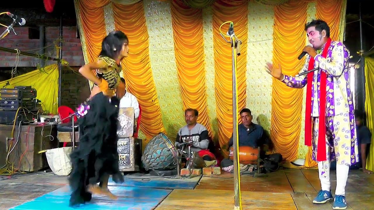 अंशू डांसर बराबर महाबली से नोक झोक। नौटंकी काॅमेडी। sonu dancer ki nautanki, nautanki comedy #dance 