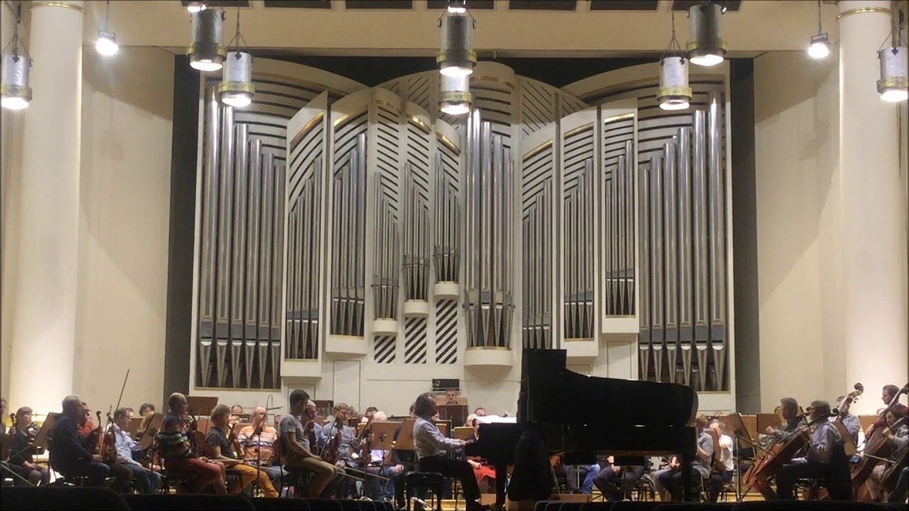 Konstantin Scherbakov plays Rachmaninov's 4th Piano Concerto (excerpts)