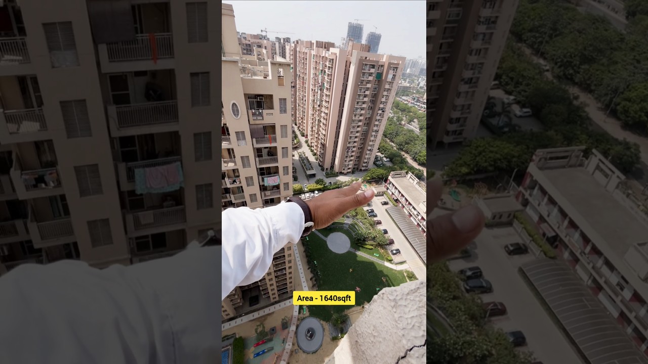 Big 3BHK With Servant Room Apartment For Sale In Noida 