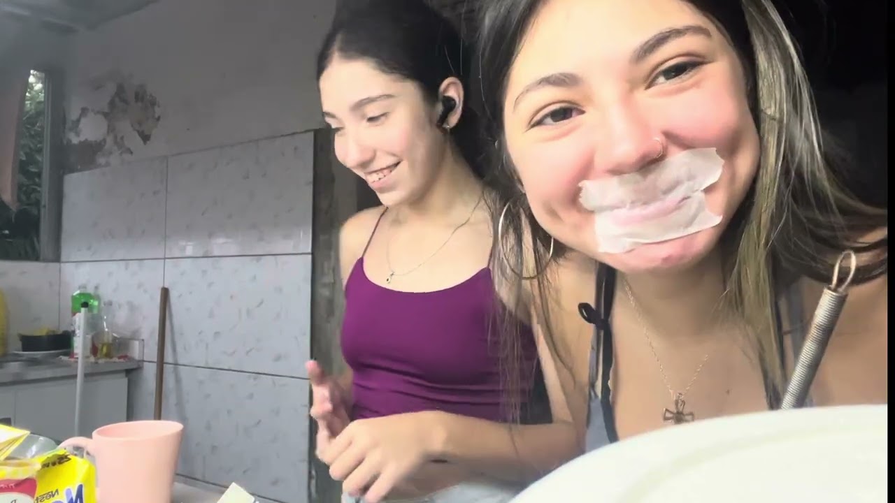 COCINANDO CON MIS AMIGAS SALE MAL 