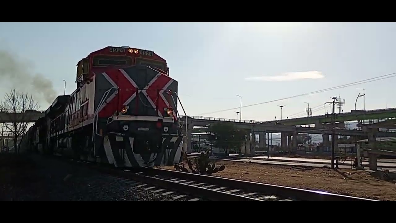 ¡Viene tren con ambientación para el Super Bowl! AC44C6M/ES44AC/AC400CW 4924/4711/4543
