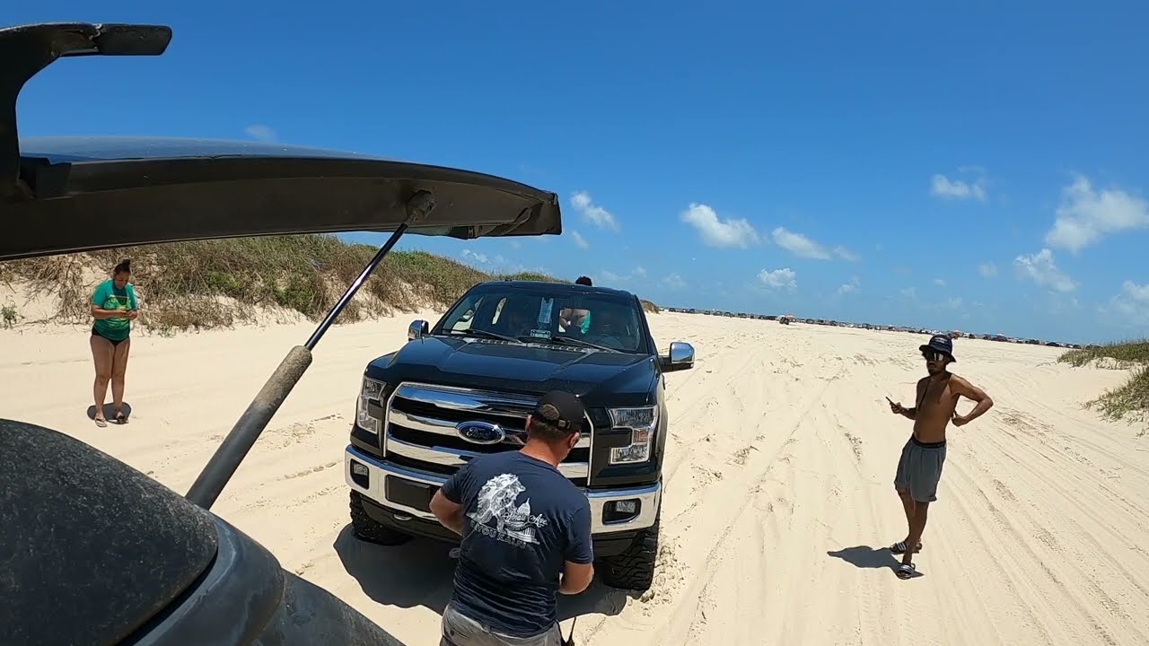 Memorial Day Weekend 2022 at San Luis Pass: Everybody's stuck
