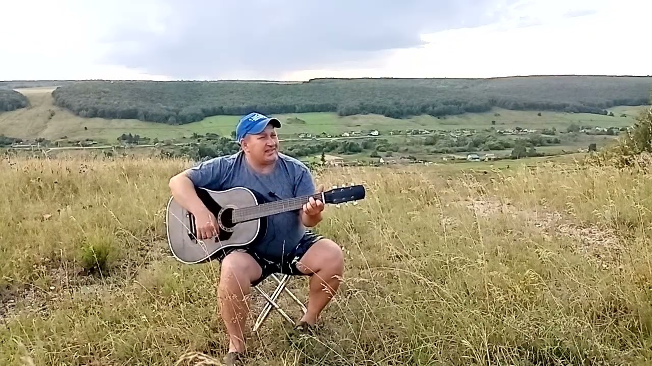 искры в камине горят как рубины