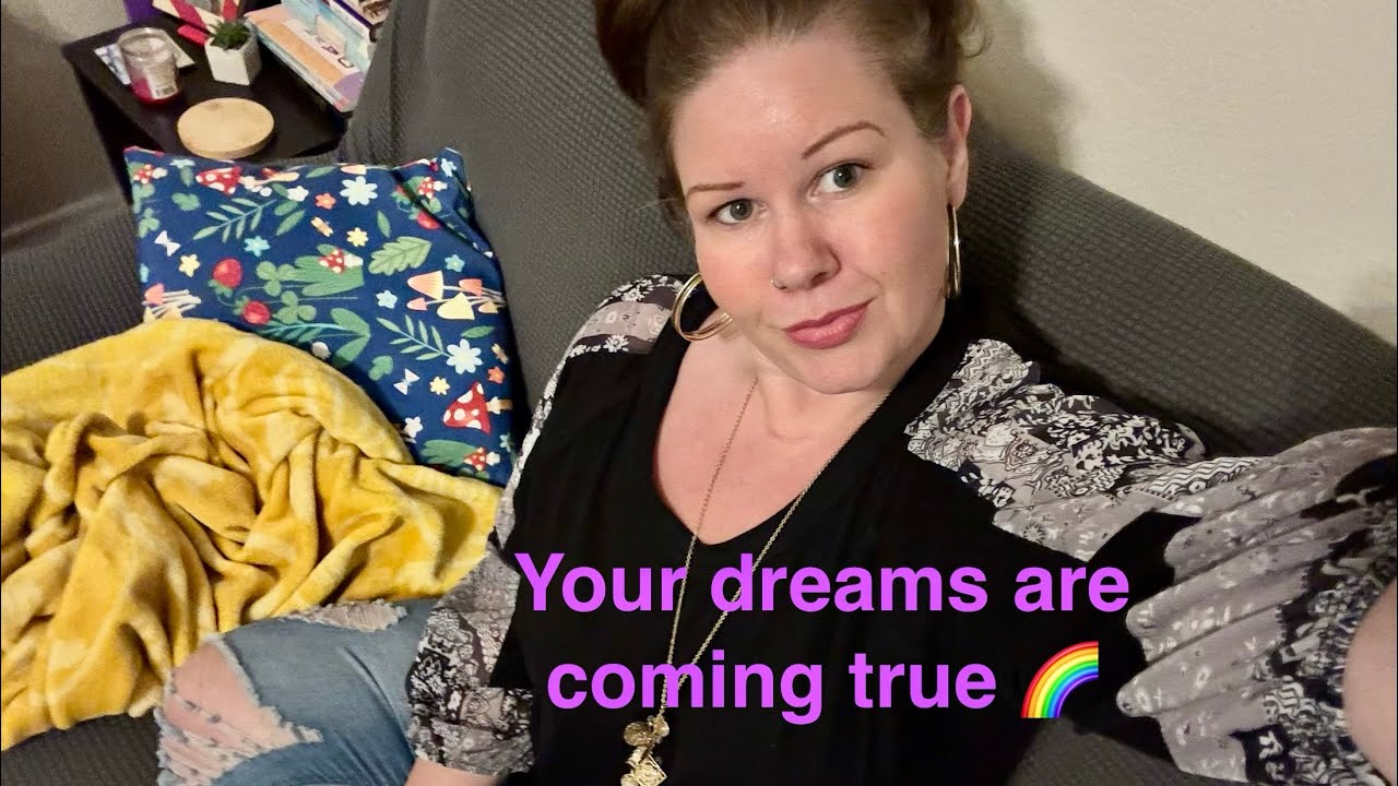 Your dreams are coming true 🌈 #collectivereading #tarot #allsigns #divinecollective 