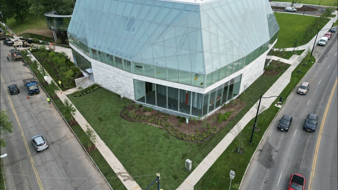 Albright Knox Right of Way Landscaping