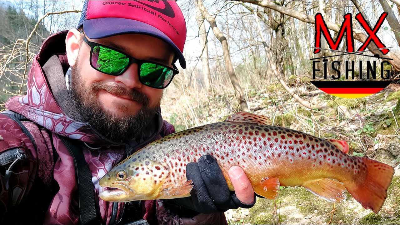 Mit UL-Ausrüstung am kleinen Fluss/Forellen fischen/Kein Trout Area!