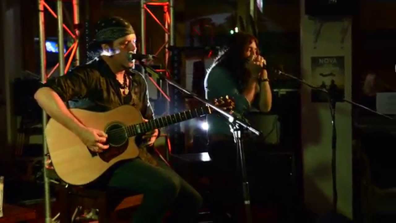 Jeff Martin Sarah Mcleod & Simon Meli "Jamming" at the Tattersalls Hotel Penrith