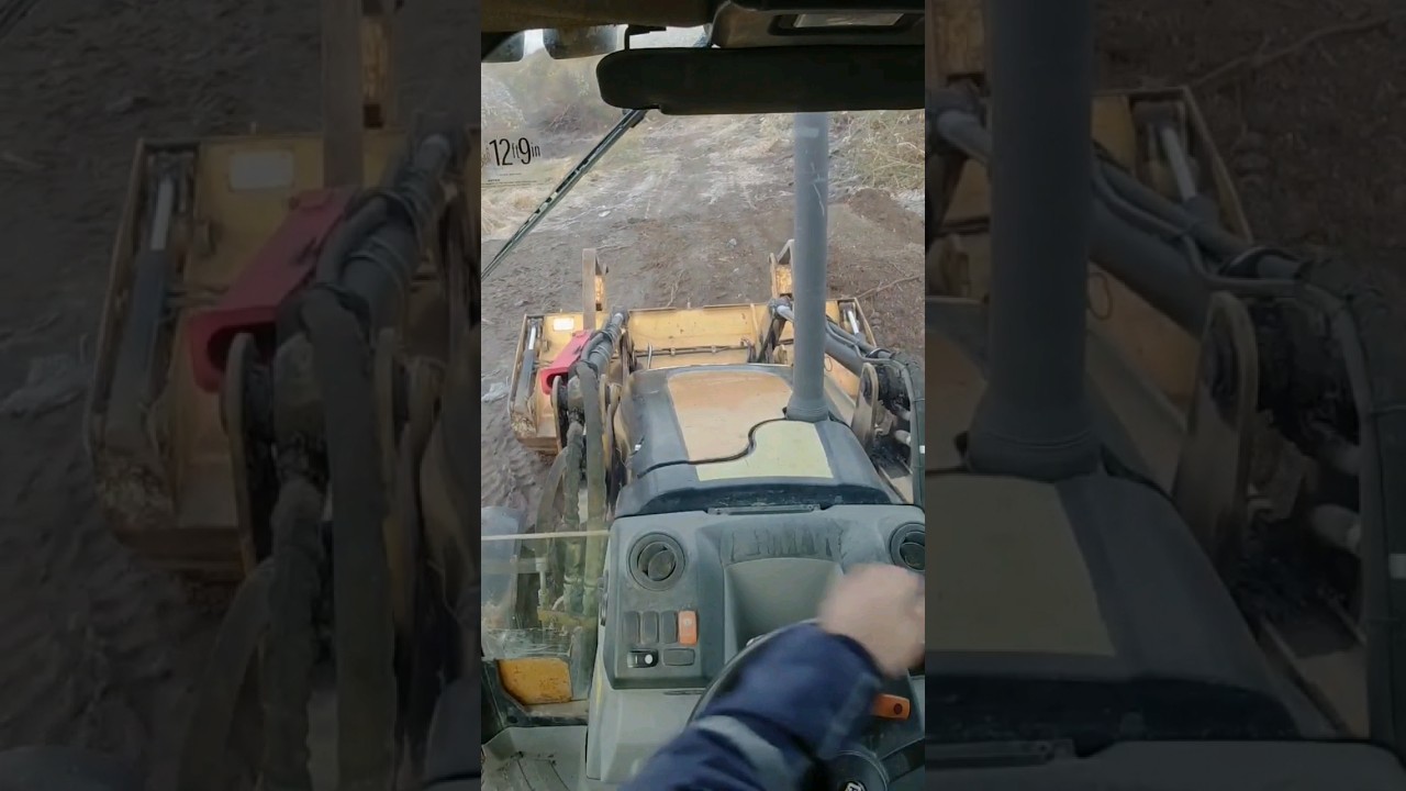 Easy dirt grading Backhoe style #jcbvideo #constructionsite