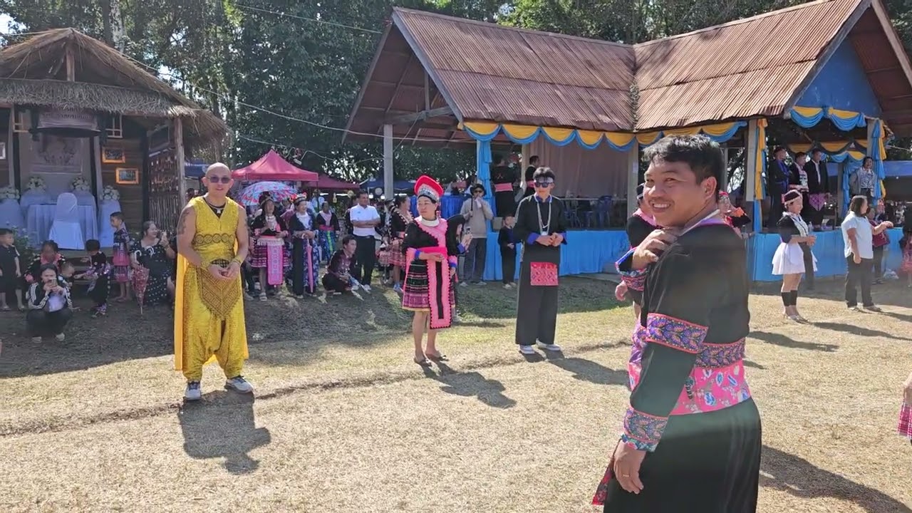 Noj Peb Caug Nyob Thailand Xyoo 2026 12.20.2025