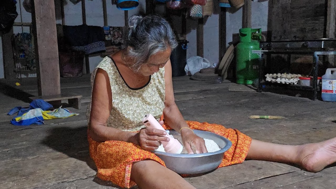 อี่จ่อยมาหาแม่ยังไห้จนเอื้อยได้ขึ้นมาอยู่นำ