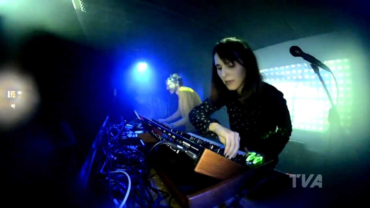 Saschienne - Live @ LOG:IN, Wrocław / 01.12.2012