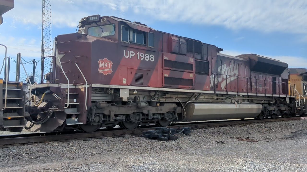 UP 