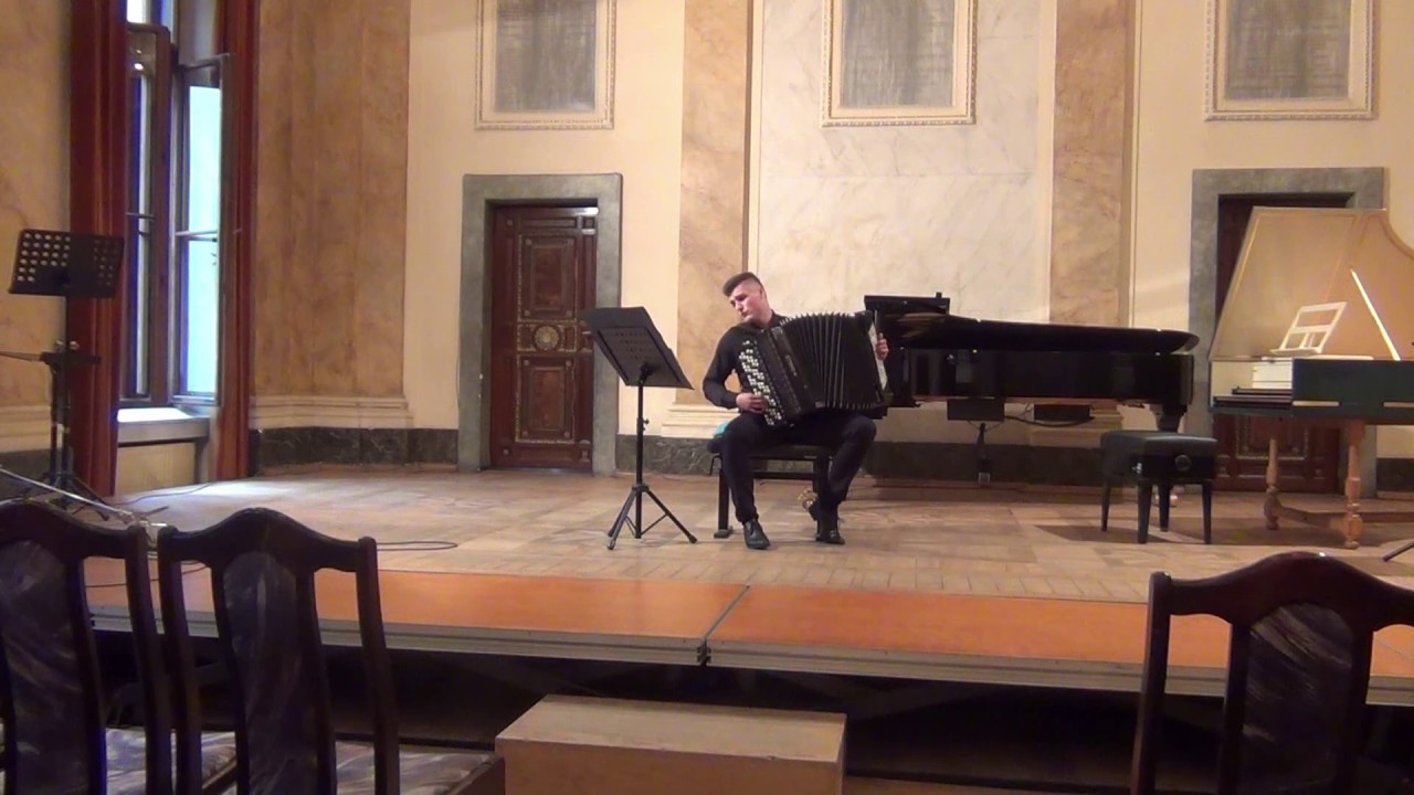 J. S. Bach - Prelude & Fugue in C minor BWV 549 - Tomasz Więcek