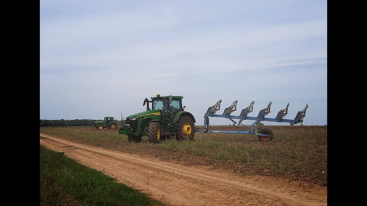 Big Team 4x John Deere 8R340, 8345R Ploughing/Szántás 2022