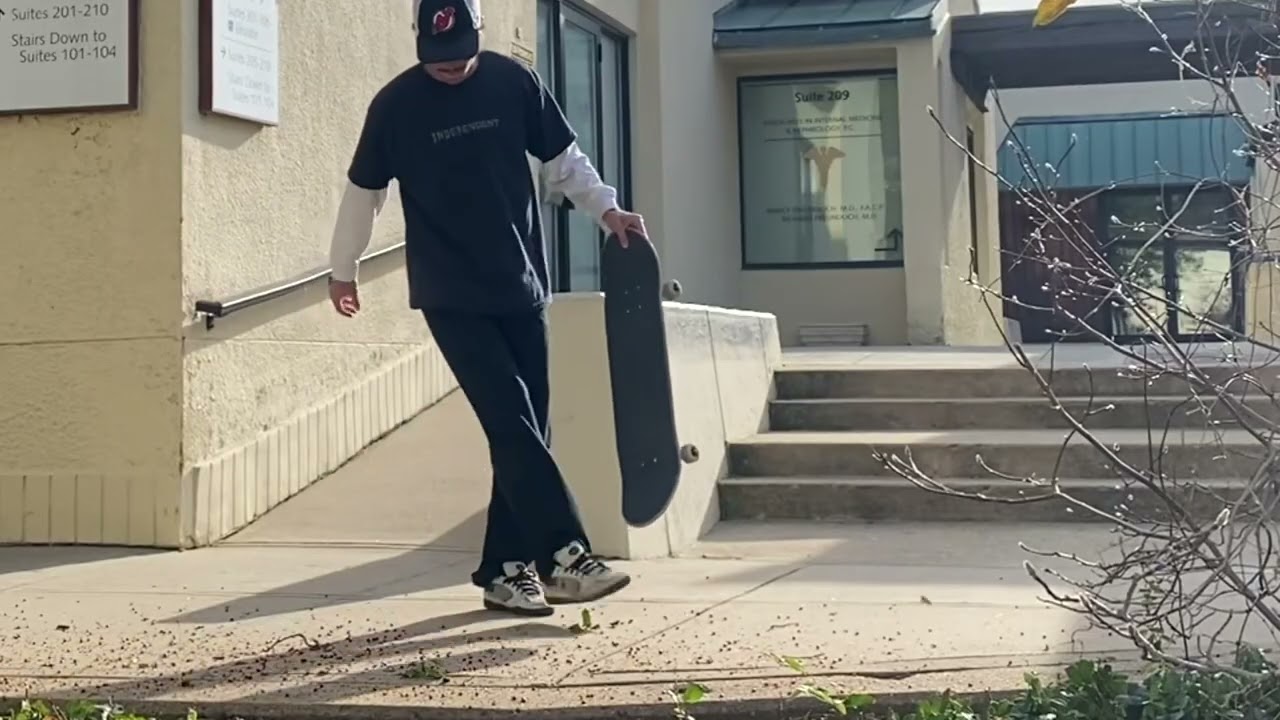 11/24