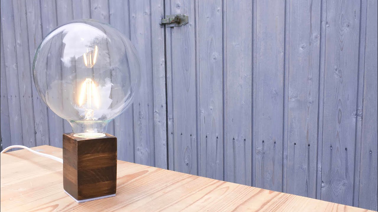Simple Wooden Lamp DIY
