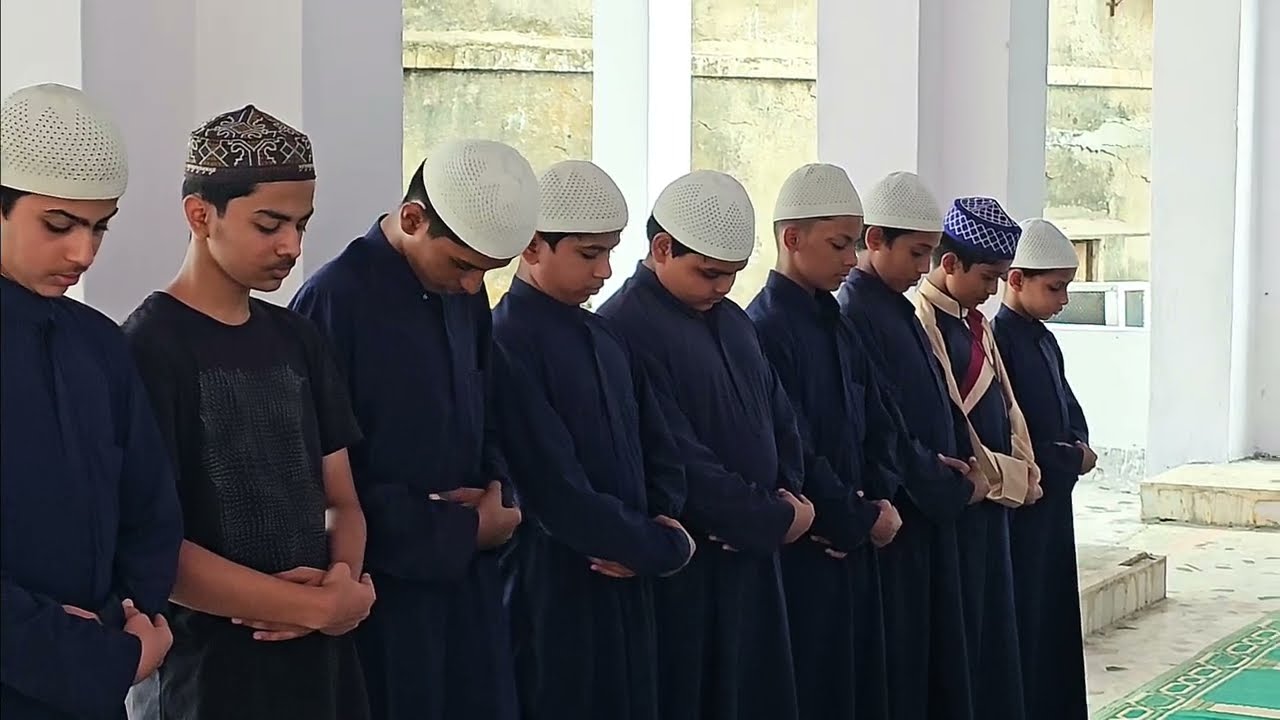 Namaz e fajar ki practice #Islamicwithstudents #HabibaAcademyKurlaWestMumbai #subscribe #share  