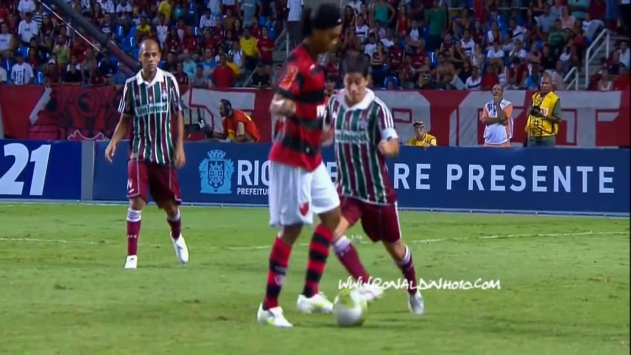 Ronaldinho 2 Controles Perfectos De Bal&oacute;n (El Mejor De La Historia)