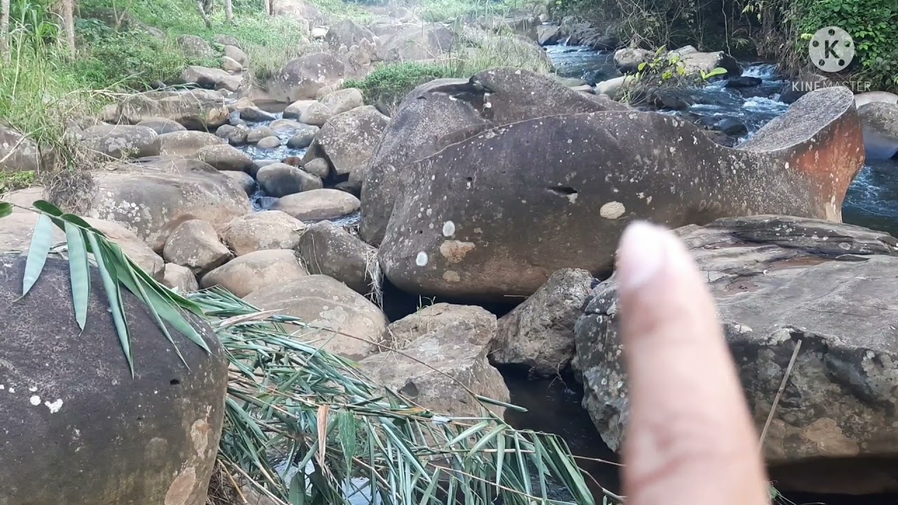 volume deposit layout, sa tabi ng malaking sapa.