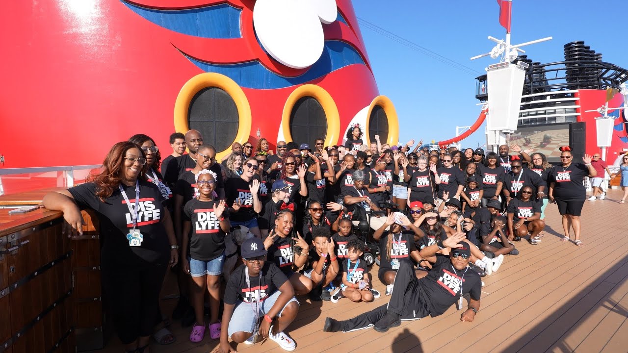 DisLyfeOfOurs Group Cruise on The Disney Magic | Part Two