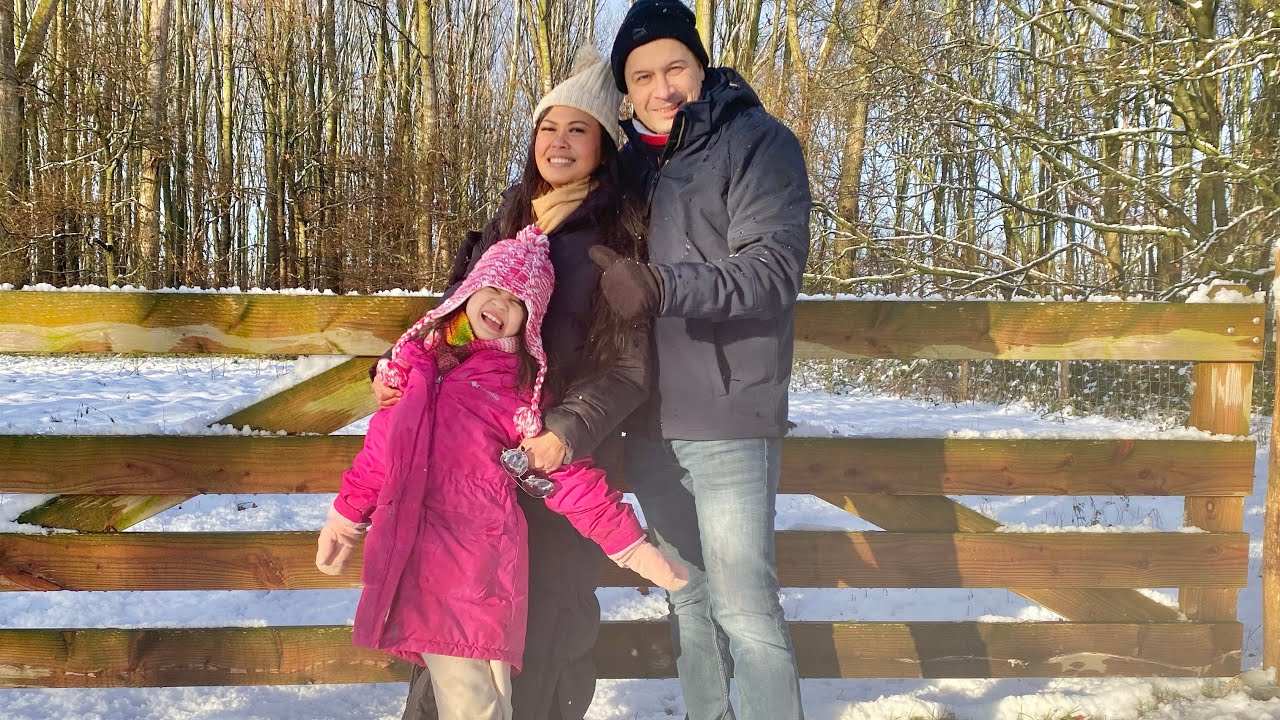 Salju diawal tahun 2026 #viralvlog #anakbulelucu  #anakbule #salju #suamibule #viralvideo #snow 